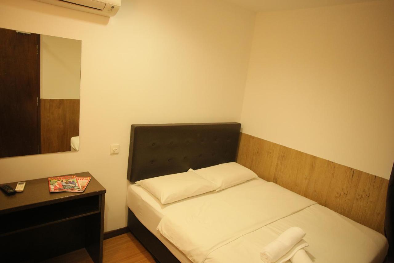 N K Hotel Muar Kültér fotó